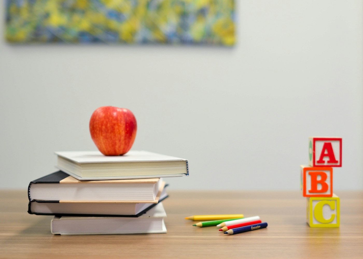 Photographie Unsplash temporaire illustrant les premières années d’école